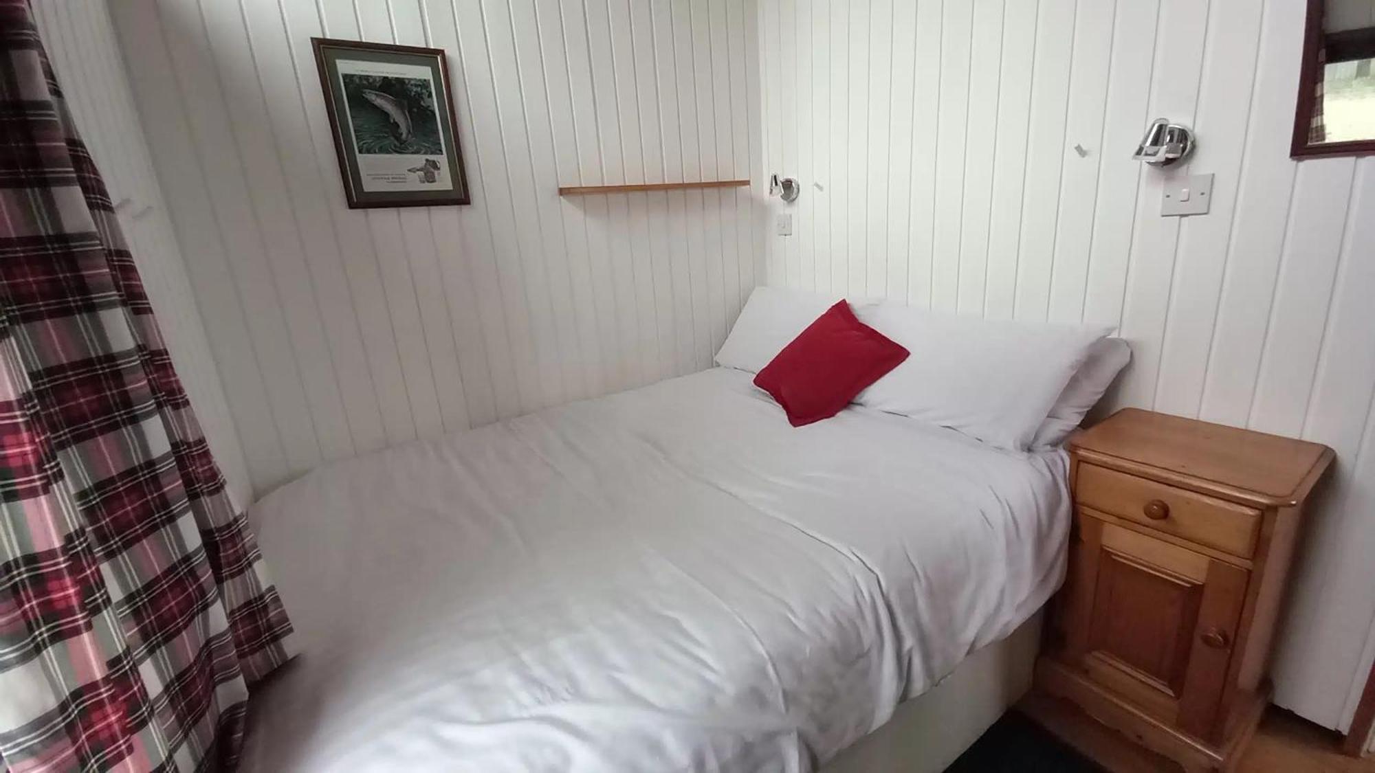 Loch Aweside Forest Cabins Dalavich Zimmer foto